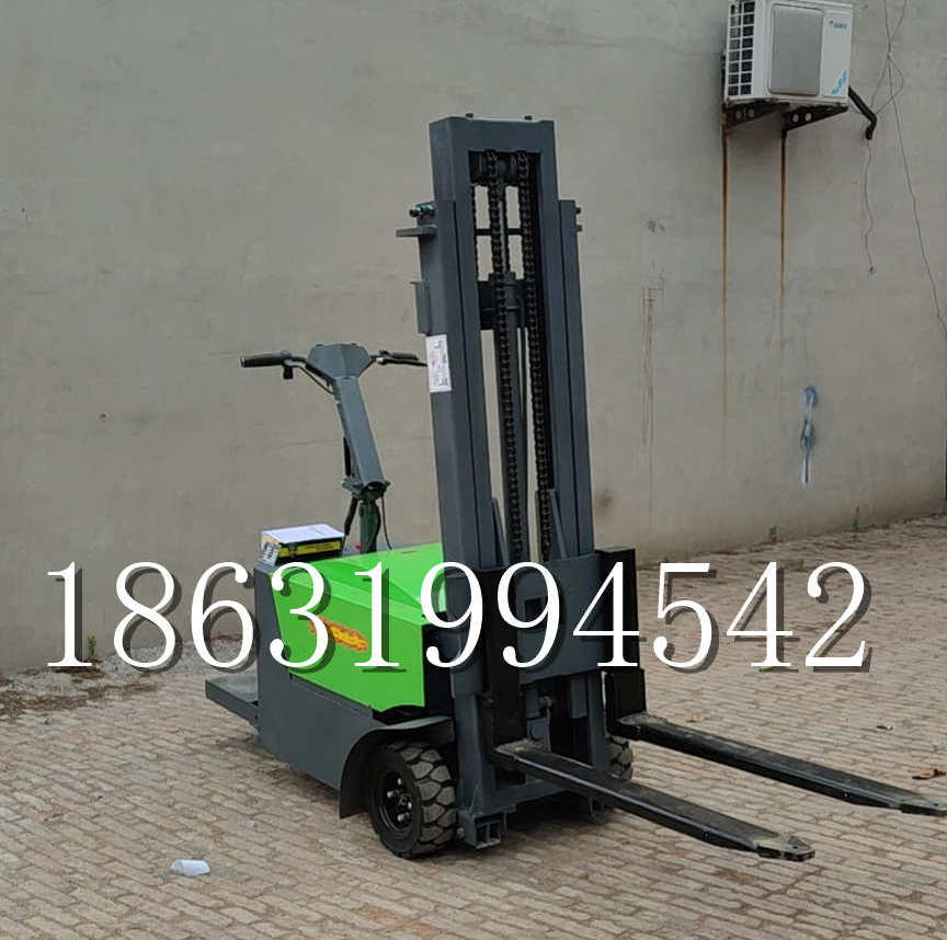 大连市优程全电动叉车插腿式堆高车液压装卸车1.5吨升高小型站驾式铲车